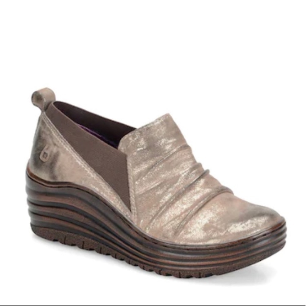 Bionica wedge shoes gold metallic shimmer‎ size 7